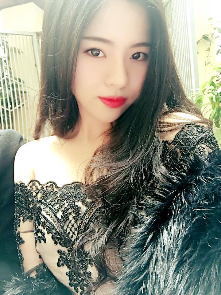 《年轻的女教师》3在线播放